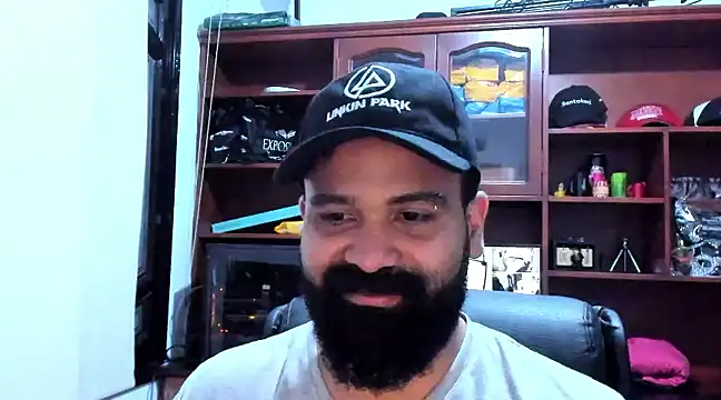 Snapshot of Drako_Argentii chatting on January 2025 12:29:02 PM Drako Argentii online show from January 2025 12:29:02 PM