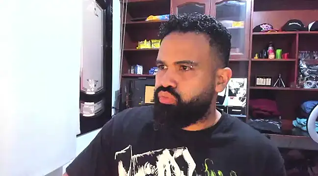 Snapshot of Drako_Argentii chatting on February 2025 08:31:01 PM Drako Argentii online show from February 2025 08:31:01 PM