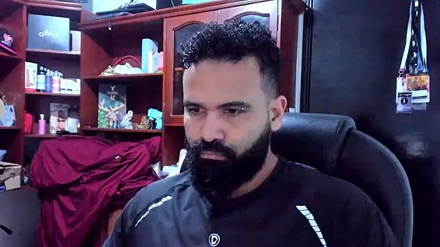 Snapshot of Drako_Argentii chatting on March 2025 03:06:01 AM Drako Argentii online show from March 2025 03:06:01 AM