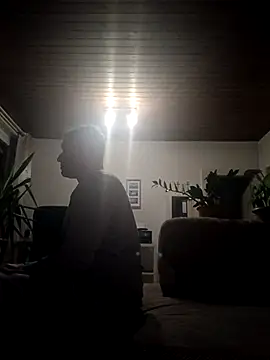 MArciQuarky online show from October 2025 08:43:02 PM