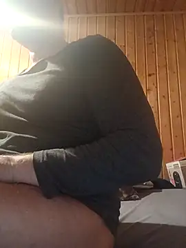 MArciQuarky online show from December 2025 10:17:02 PM