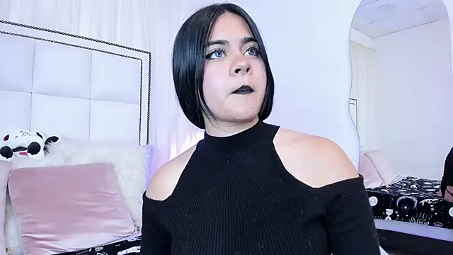 atena hill online show from January 2025 08:37:02 PM