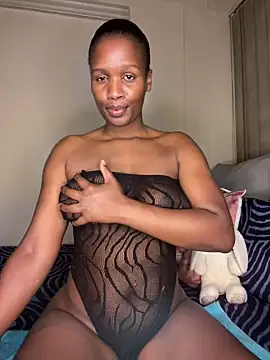 Snapshot of Kinkyy_ chatting on February 2025 02:45:01 AM Kinkyy online show from February 2025 02:45:01 AM