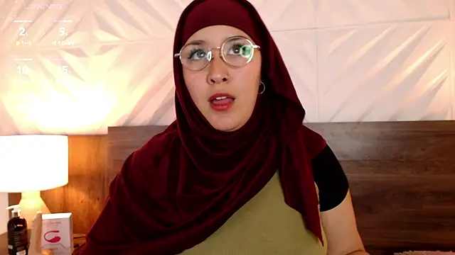 Snapshot of Dalila_bashar chatting on February 2025 06:01:01 PM Dalila bashar online show from February 2025 06:01:01 PM