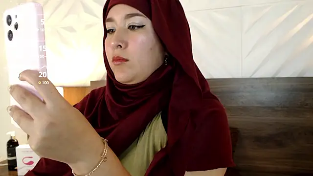 Snapshot of Dalila_bashar chatting on February 2025 05:06:01 PM Dalila bashar online show from February 2025 05:06:01 PM