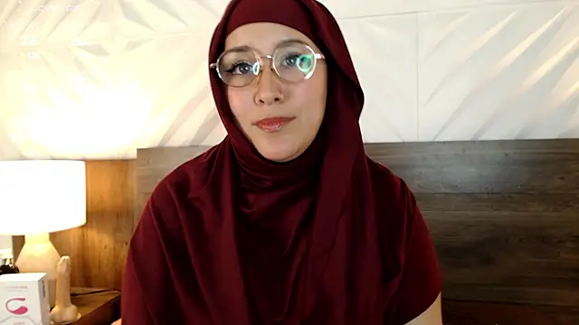 Snapshot of Dalila_bashar chatting on February 2025 09:37:01 PM Dalila bashar online show from February 2025 09:37:01 PM