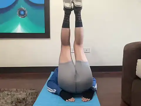 Snapshot of littlelatinhunter chatting on October 2025 12:05:02 PM littlelatinhunter online show from October 2025 12:05:02 PM