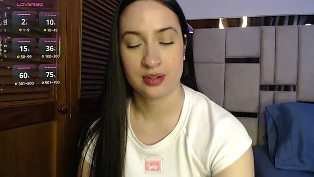 sofiaduque 26 online show from May 2026 07:52:01 PM