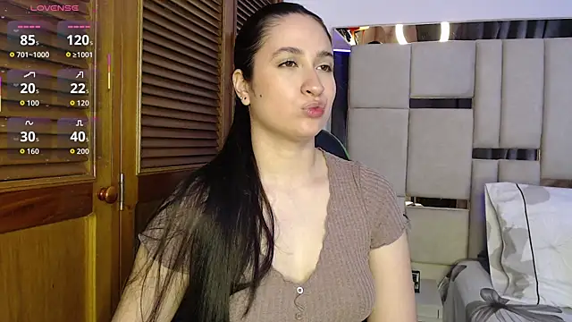 sofiaduque 26 online show from June 2026 01:28:02 AM