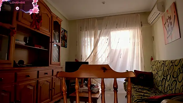 bella apont online show from February 2025 10:37:02 AM