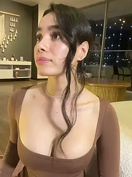 Snapshot of Irish_Collins chatting on December 2024 02:43:02 AM Irish Collins online show from December 2024 02:43:02 AM