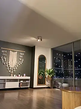 Snapshot of Irish_Collins chatting on December 2024 03:54:02 AM Irish Collins online show from December 2024 03:54:02 AM