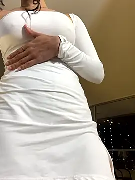 Snapshot of Irish_Collins chatting on December 2024 12:54:01 AM Irish Collins online show from December 2024 12:54:01 AM