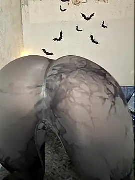 Snapshot of Erotic_Synth_Goddess chatting on March 2025 05:49:02 PM Erotic Synth Goddess online show from March 2025 05:49:02 PM