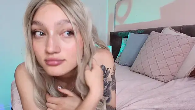 Giaa Ross online show from January 2025 05:41:01 PM