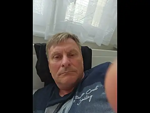 johnnym1 online show from March 2026 01:04:01 PM