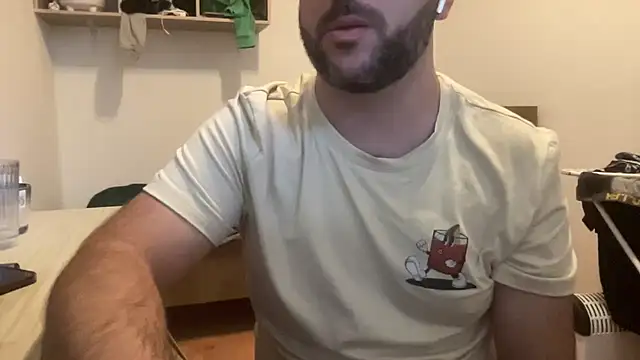 Snapshot of RedDante89 chatting on October 2025 08:31:02 AM RedDante89 online show from October 2025 08:31:02 AM