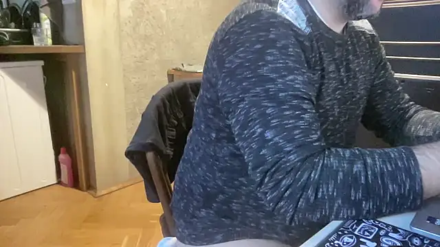 Snapshot of RedDante89 chatting on November 2025 09:53:01 AM RedDante89 online show from November 2025 09:53:01 AM