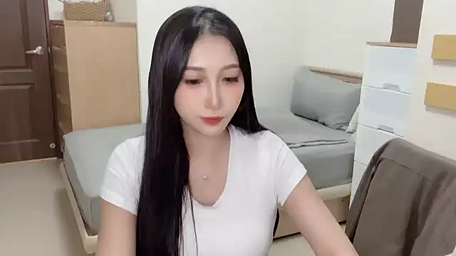 yu5888 online show from September 2025 10:26:01 AM