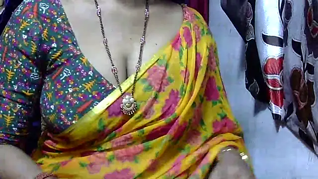 Snapshot of samyukthapuretelugu chatting on March 2025 01:04:01 AM samyukthapuretelugu online show from March 2025 01:04:01 AM