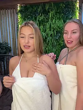 Snapshot of Kelly_Hardy chatting on November 2025 02:22:02 AM Kelly Hardy online show from November 2025 02:22:02 AM