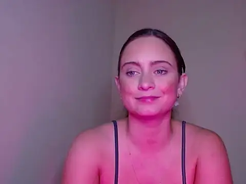 Sophie Raegan online show from January 2025 12:11:01 PM