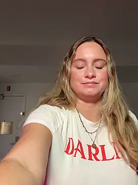 Sophie Raegan online show from March 2026 03:37:02 PM