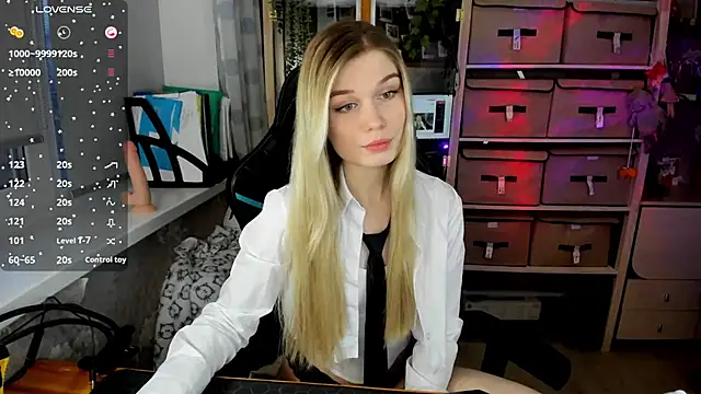 omg lina online show from December 2024 12:33:01 PM