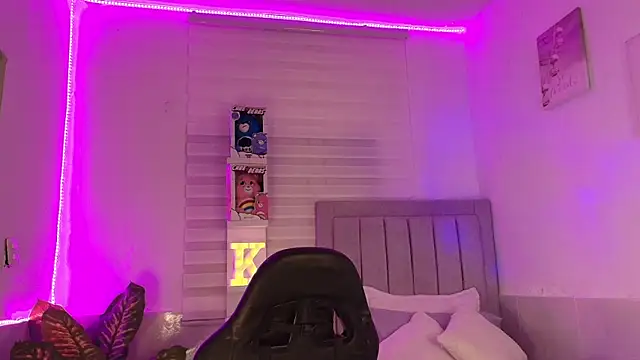 Snapshot of KimGeorgia_ chatting on October 2025 01:27:02 AM KimGeorgia online show from October 2025 01:27:02 AM