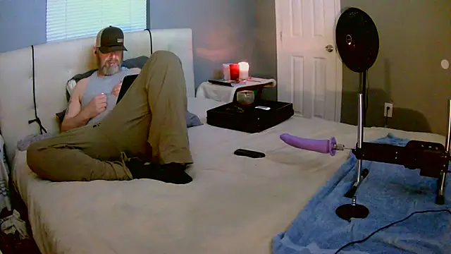 Snapshot of Cummerforyouu2 chatting on March 2025 05:33:01 AM Cummerforyouu2 online show from March 2025 05:33:01 AM