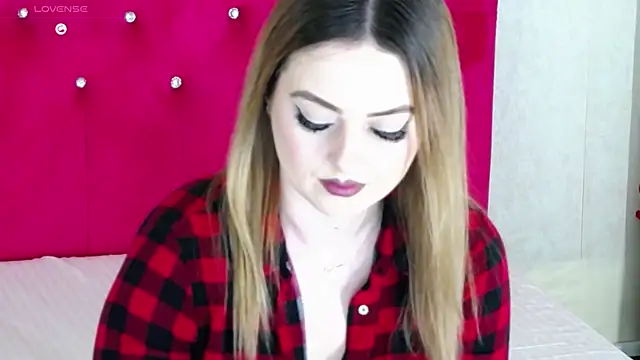 Snapshot of Erryka chatting on February 2025 05:19:02 AM Erryka online show from February 2025 05:19:02 AM