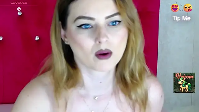 Snapshot of Erryka chatting on March 2025 05:25:01 AM Erryka online show from March 2025 05:25:01 AM