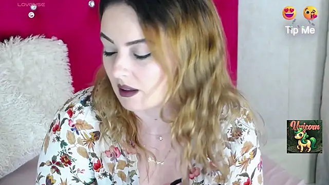 Snapshot of Erryka chatting on March 2025 05:06:02 AM Erryka online show from March 2025 05:06:02 AM