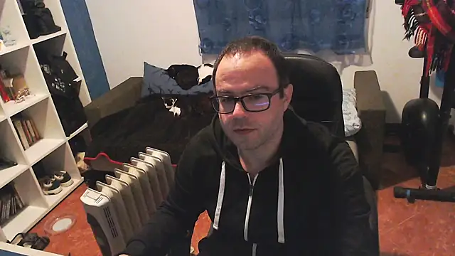 ravingr4d4 online show from February 2025 09:52:02 PM