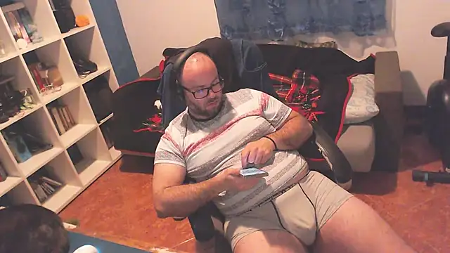 ravingr4d4 online show from March 2025 01:27:01 AM