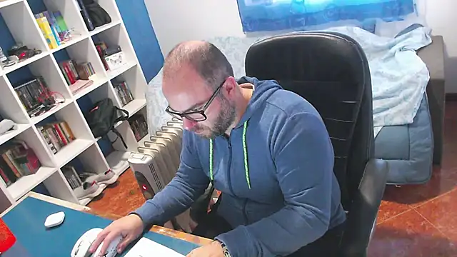 ravingr4d4 online show from January 2026 09:01:01 AM