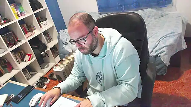 ravingr4d4 online show from January 2026 09:14:01 AM