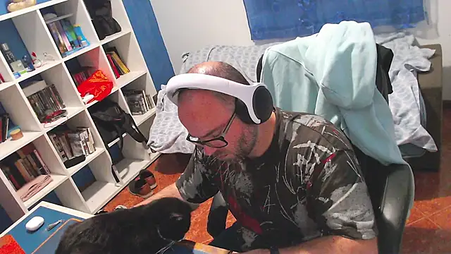 ravingr4d4 online show from May 2026 10:37:01 PM