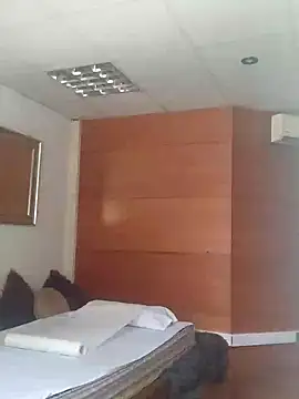 Snapshot of Daniela77771 chatting on February 2025 05:15:02 PM Daniela77771 online show from February 2025 05:15:02 PM