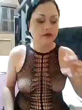 Snapshot of LilithRos3 chatting on October 2025 08:33:01 PM LilithRos3 online show from October 2025 08:33:01 PM