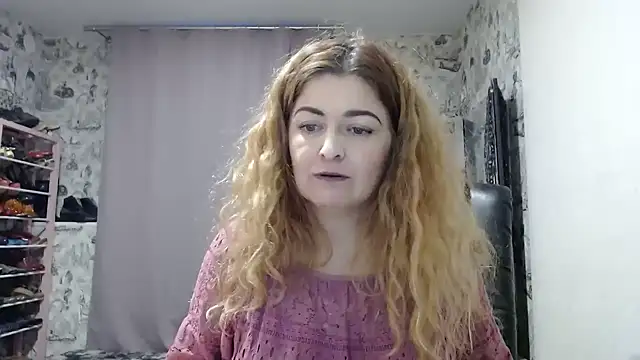 Helen1974 online show from December 2024 01:59:02 PM