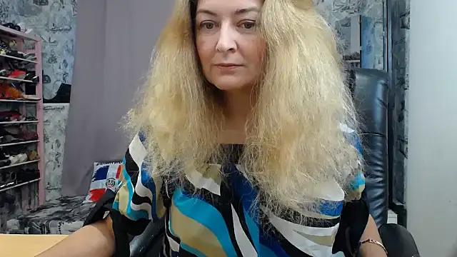 Helen1974 online show from October 2025 04:37:02 AM