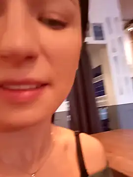 Brilliant-Queen1 online show from December 2024 12:32:02 AM