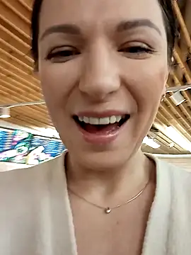 Brilliant-Queen1 online show from January 2025 01:00:01 AM