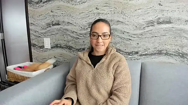 Snapshot of Sophi__a chatting on February 2025 07:48:02 PM Sophi a online show from February 2025 07:48:02 PM