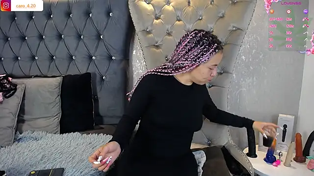 Snapshot of CaroFisher chatting on December 2025 01:17:01 PM CaroFisher online show from December 2025 01:17:01 PM