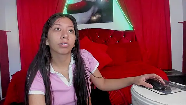 sexylaurita online show from January 2025 12:06:01 PM