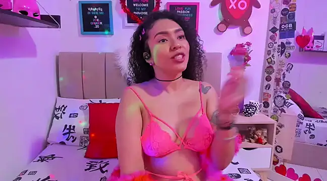 Snapshot of Zoe_Gruber chatting on February 2025 11:44:01 PM Zoe Gruber online show from February 2025 11:44:01 PM