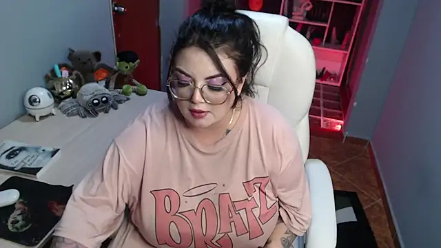 Snapshot of juliette_rd chatting on December 2024 10:03:01 AM juliette rd online show from December 2024 10:03:01 AM