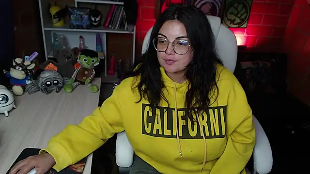 Snapshot of juliette_rd chatting on January 2025 03:15:02 PM juliette rd online show from January 2025 03:15:02 PM